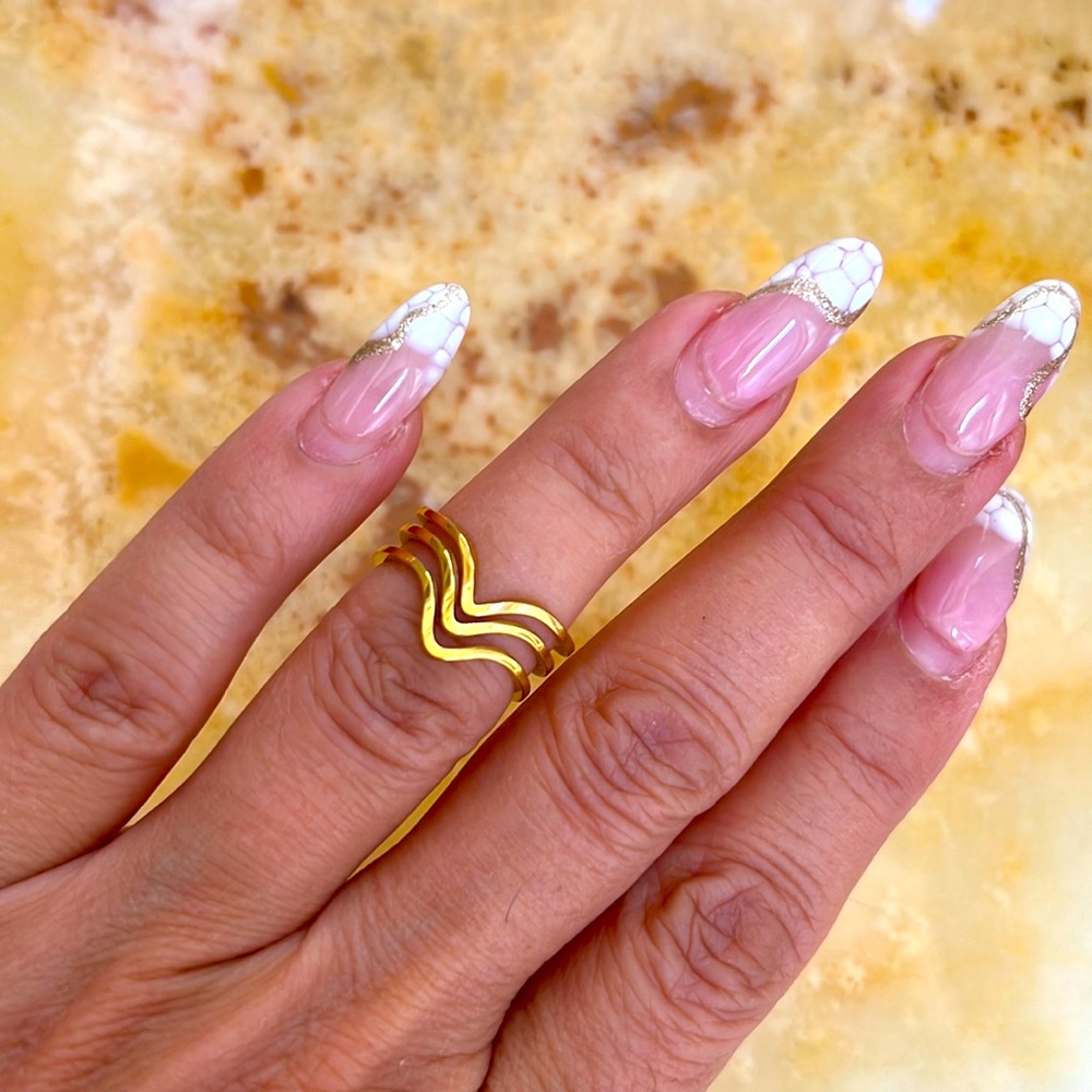 Gold plated unique Ring size 6